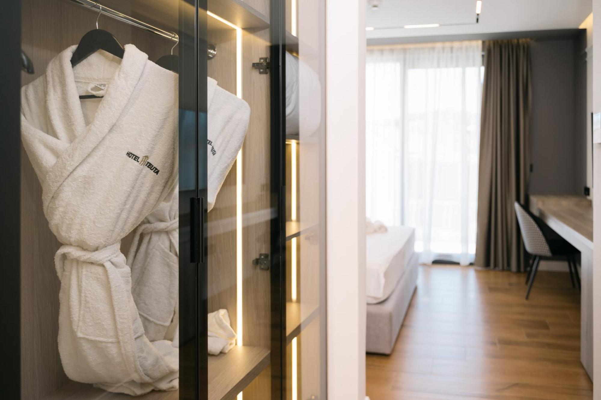 Hotel Teuta 乌尔齐尼 外观 照片